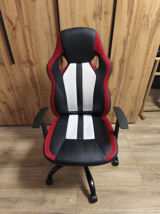 Комп'ютерне крісло