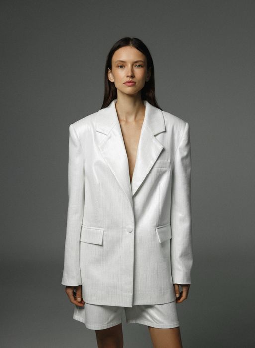 Преміальний жіночий одяг — оптом