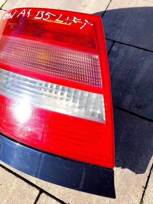 Lampa lewy tył Audi A4 B5 LIFT