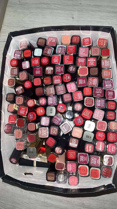 Помада пудра блеск