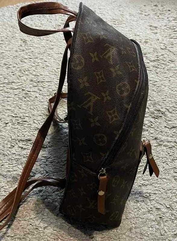 Новый,стильный,классный,брендовый рюкзак в стиле louis vuitton