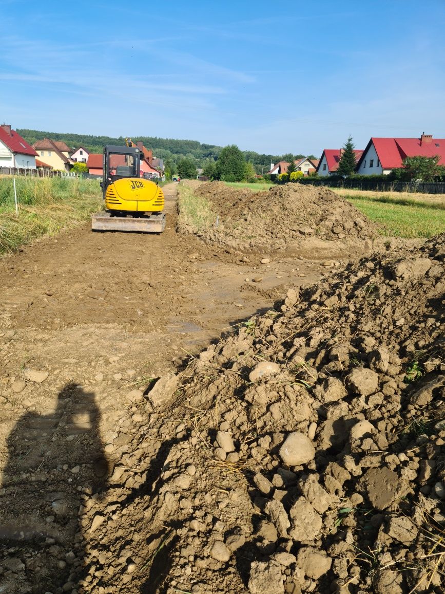 Roboty Ziemne minikoparką fundamenty wykopy  przewóz gruzu ziemi