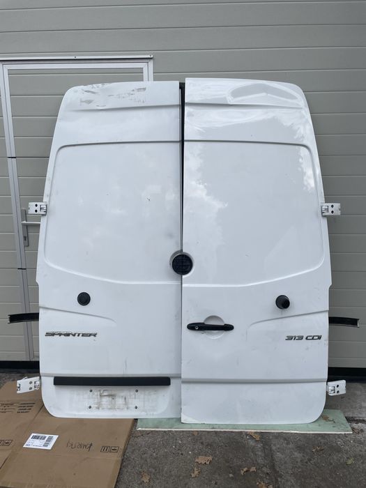 Kompletne tylne drzwi mercedes sprinter białe