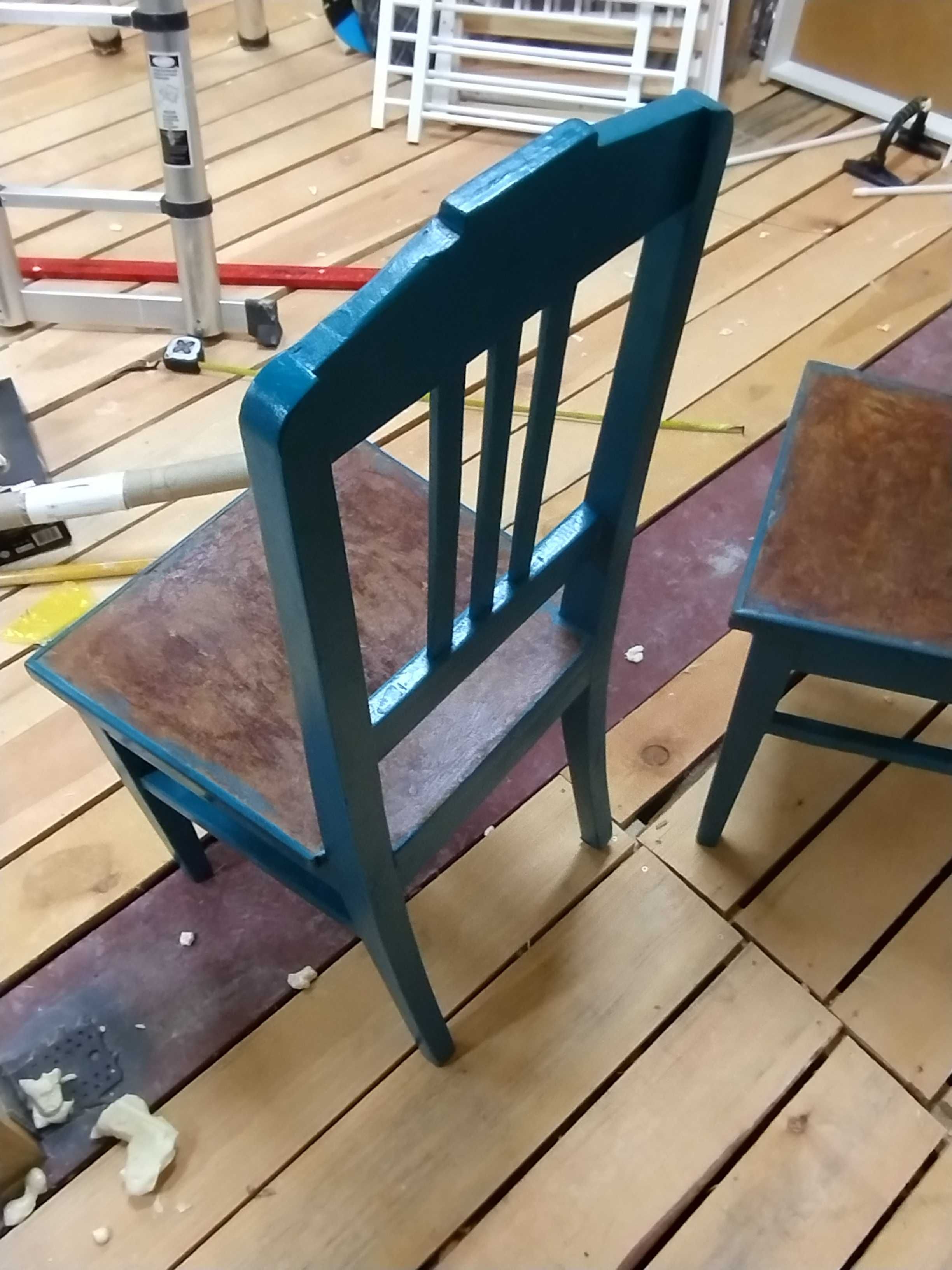 stare drewniane krzesła 2 szt.