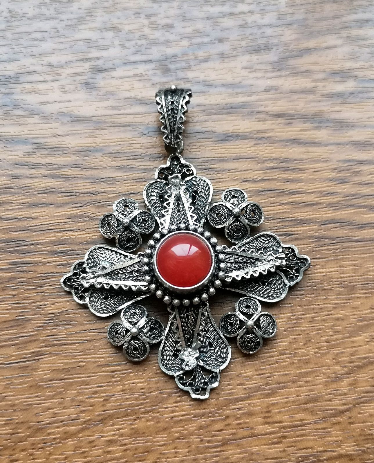 śliczna dawna filigranowa srebrna zawieszka wisior karneol srebro