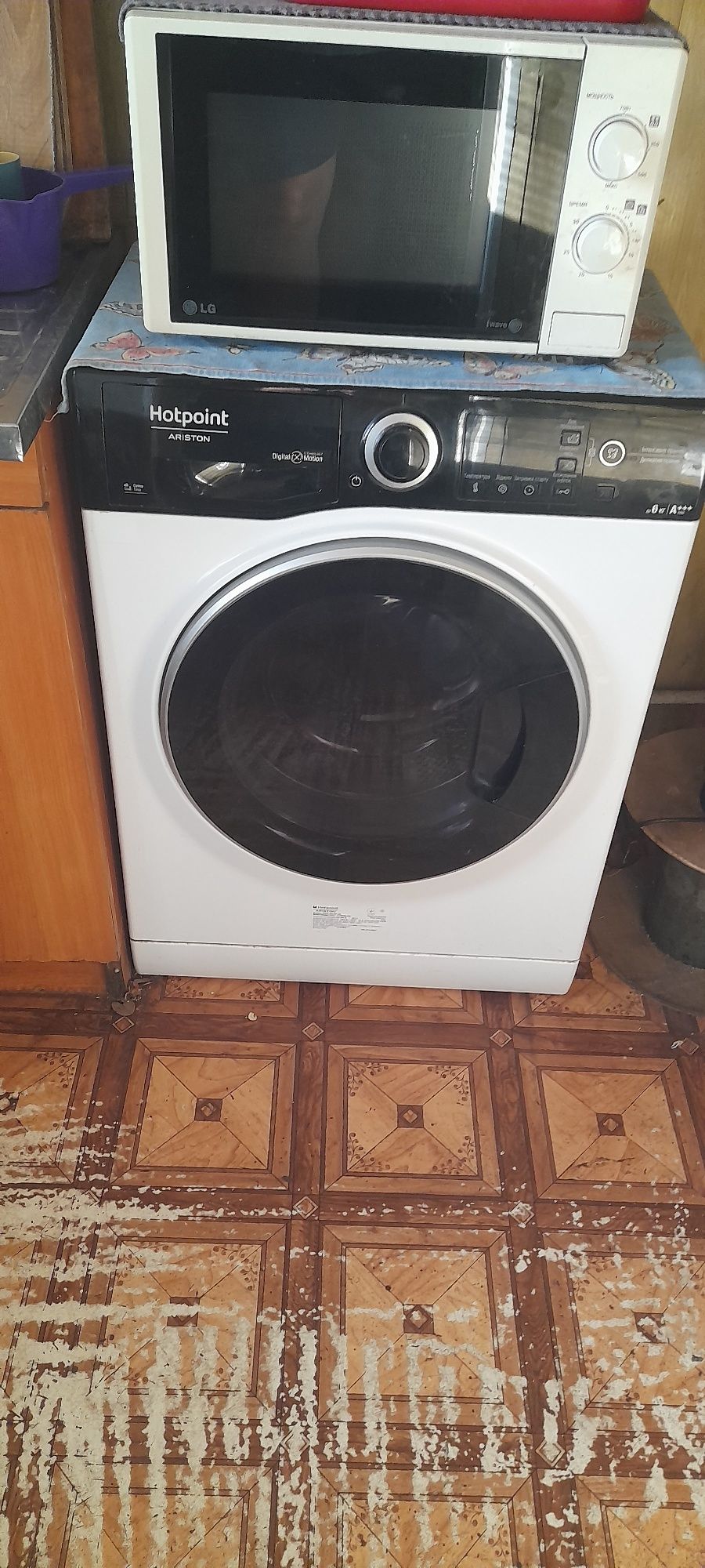 Продам пральну машину.