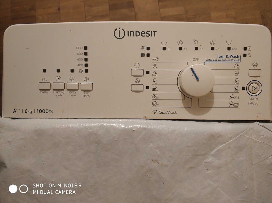 Пральна машина (стиральная машина) Indesit BTW A61053, на запчастини.