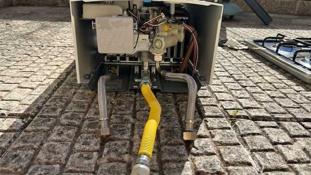 Esquentador Junkers a gás propano canalizado Junkers (p/ T2)