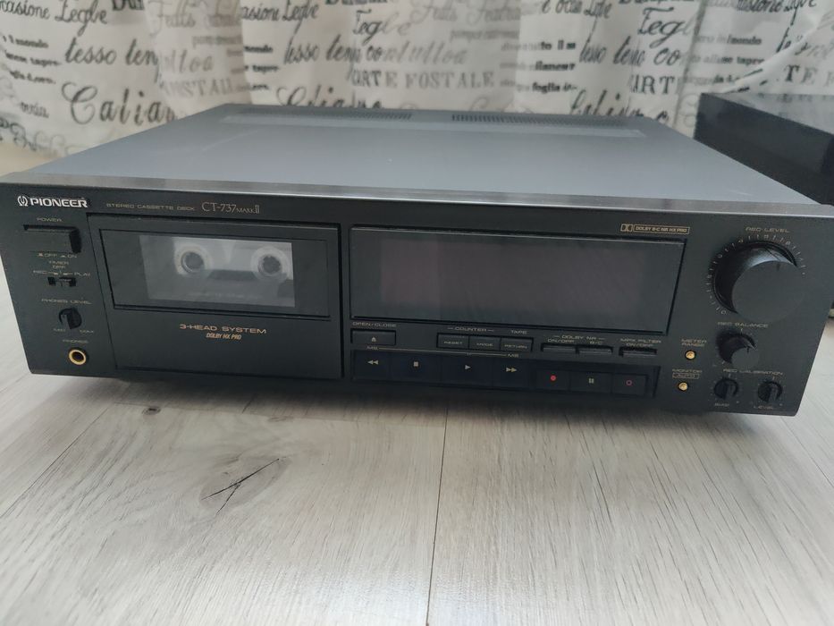 Кассетная дека Pioneer CT-737 Mark II