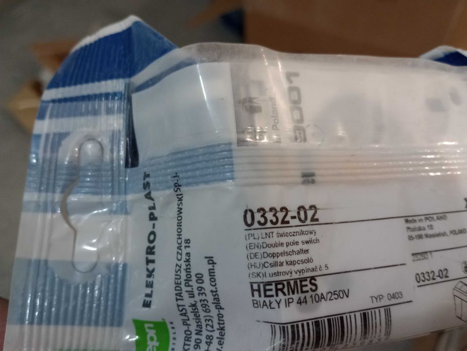 Kontakt, włącznik gniazdo - zestaw- wyprzedaż po budowie