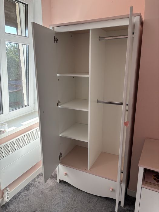 Szafa do pokoju dzieciecego, połki, wieszaki, szuflada-  Agata Meble