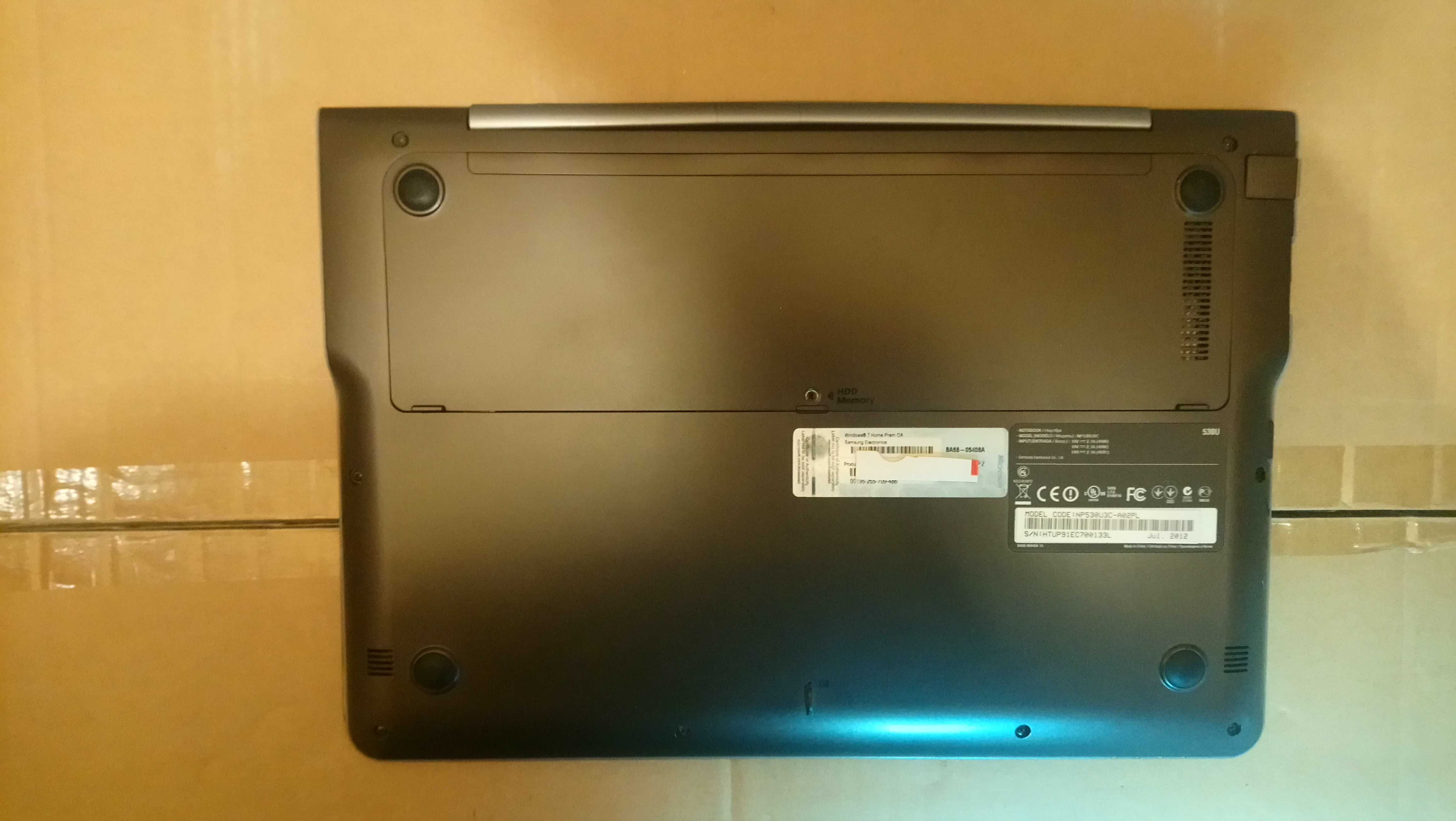 L a p t o p  Samsung NP530U3C