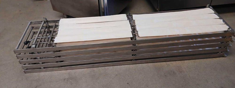 Tabuleiros inox de persiana semi novos para lar 1,65 mt telas para pão