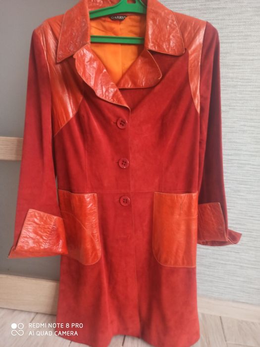 Верхній жіночий одяг