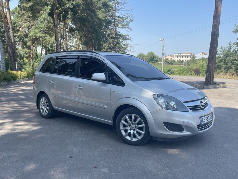 Опель Зефіра Б 2013 рік