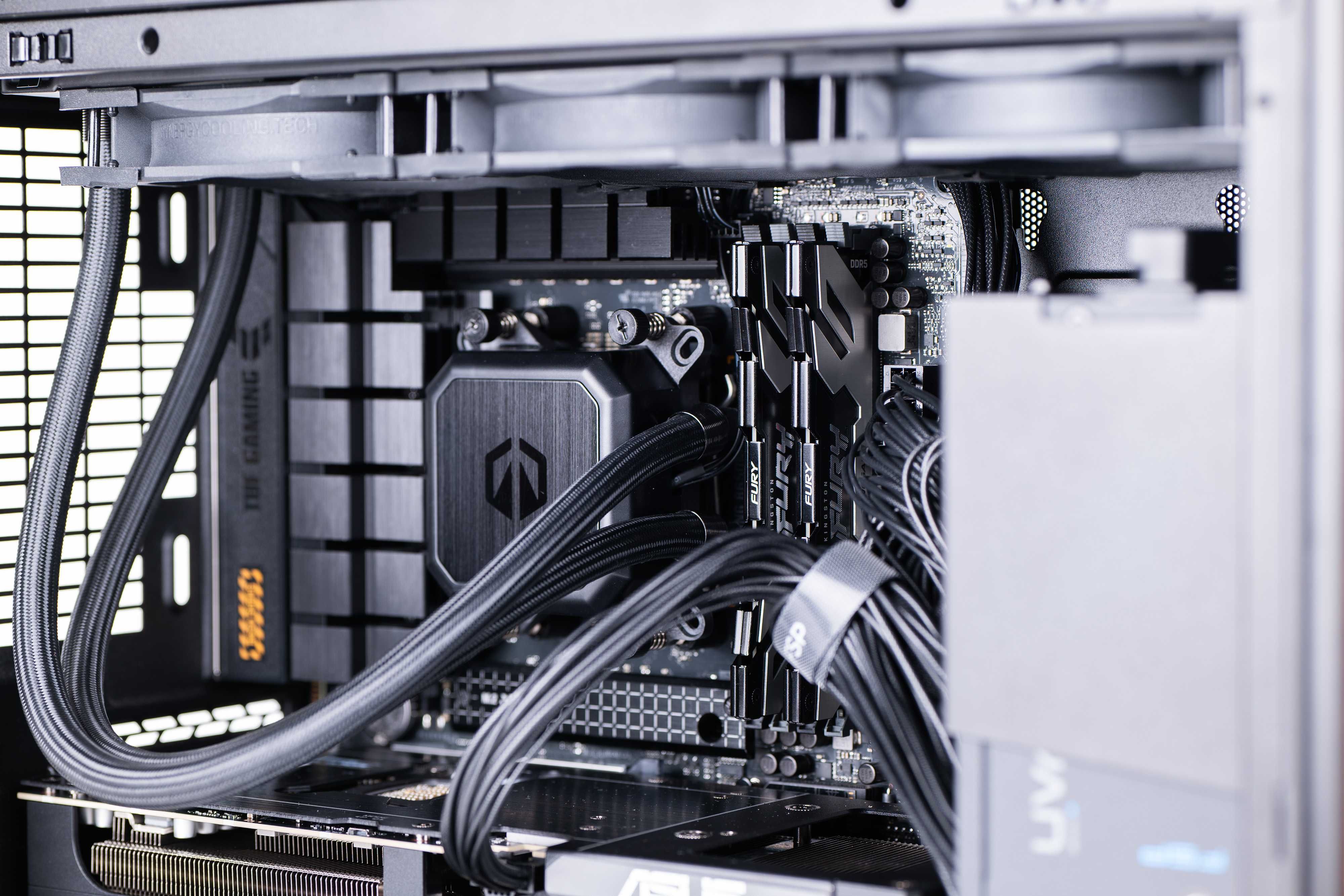 Nowy Komputer - Ryzen 7700 + RTX 5070 32GB DDR5 2TB NVME FVAT/Paragon