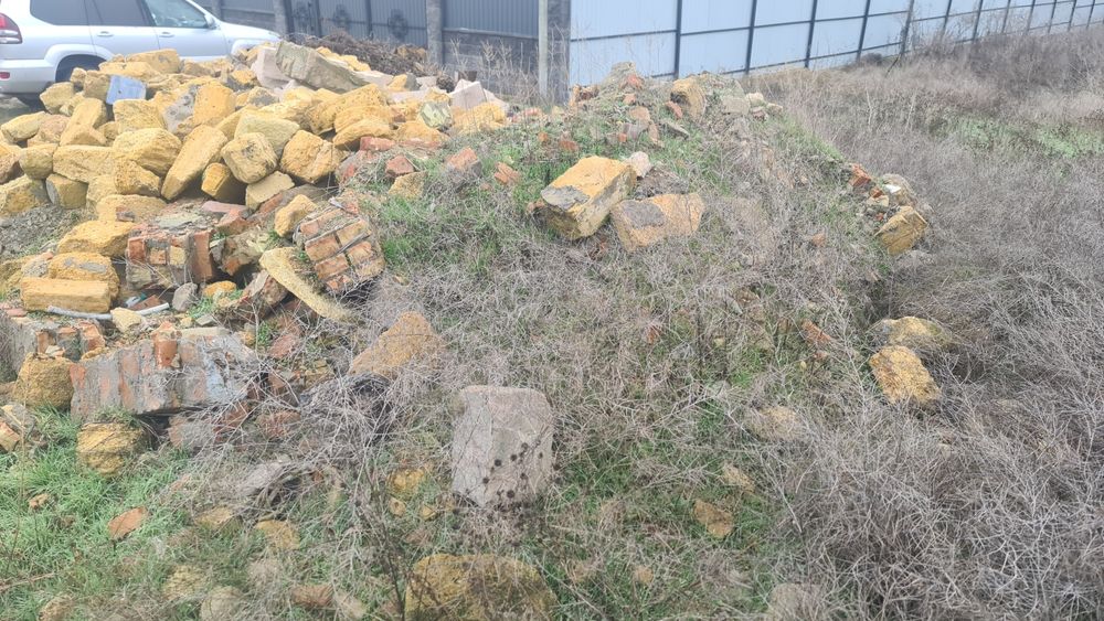 Строительный мусор, бой камня