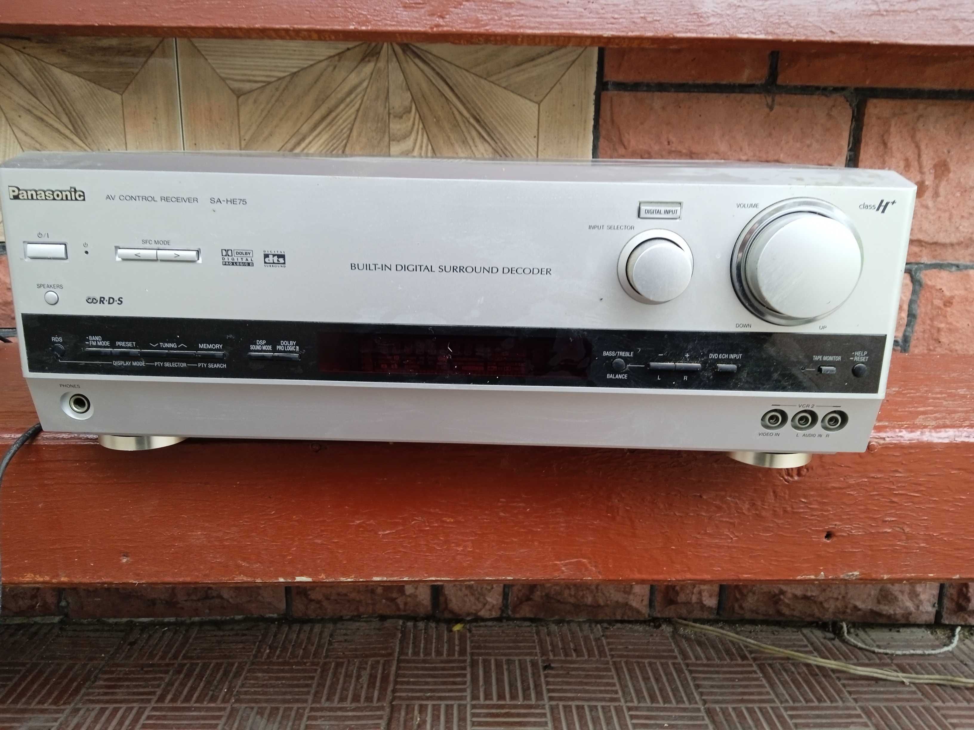 Amplituner Panasonic SA-HE75 + кабель до нього