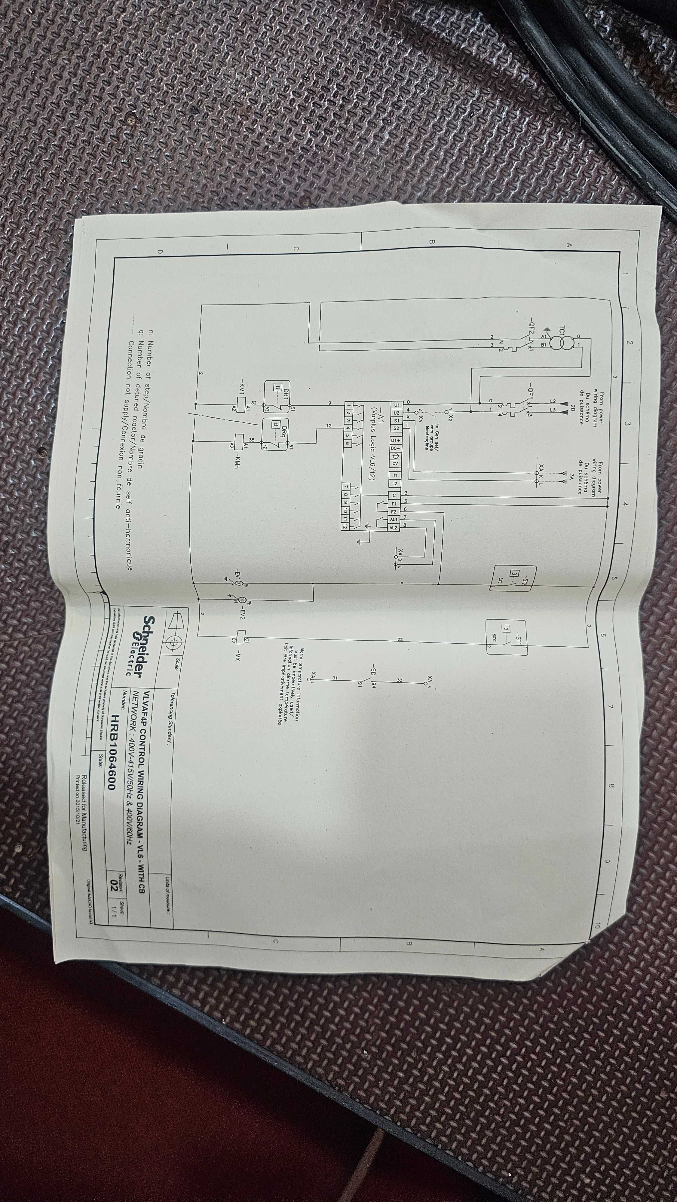 Quadro de Baterias Scheneider Electric VLBVAF4P com Diagrama