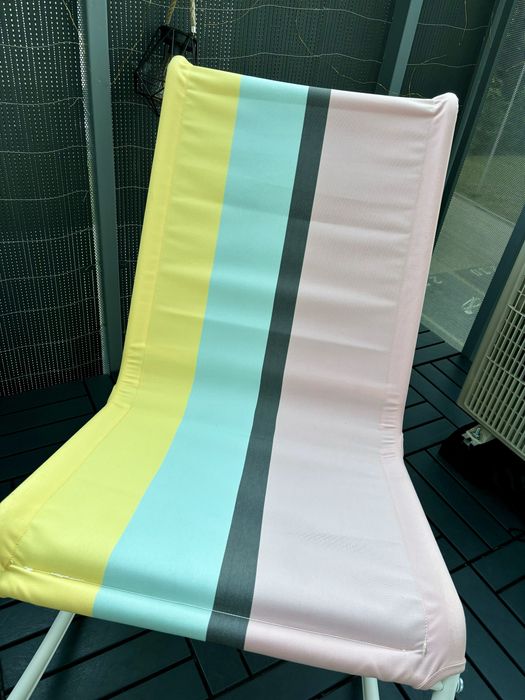 Fotel bujany ogrodowy TUMHOLMEN IKEA kolorowy