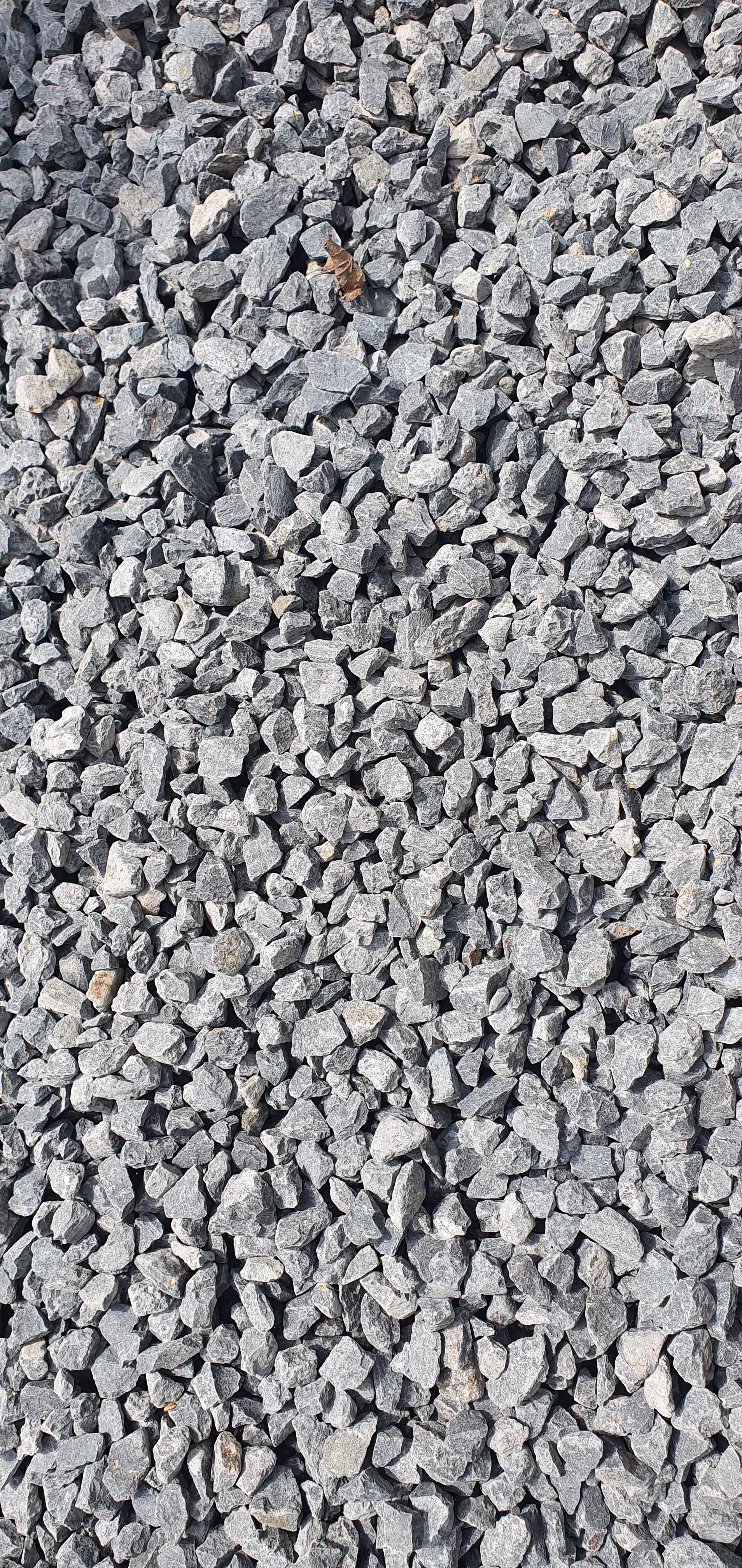 Kamień ozdobny ogrodowy, żwir otoczak miodowy 16-32 mm, wywrotka 3,5 t
