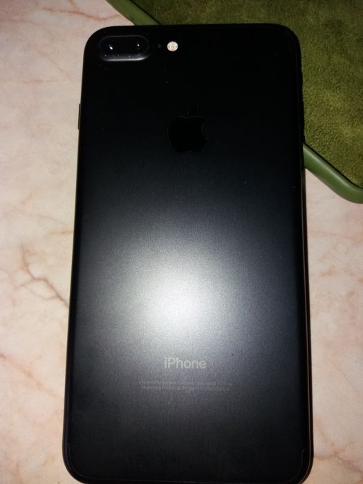 Айфон 7 + 32 телефон