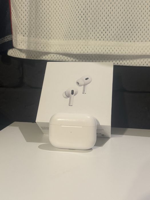 AirPods Pro 2 + etui nike