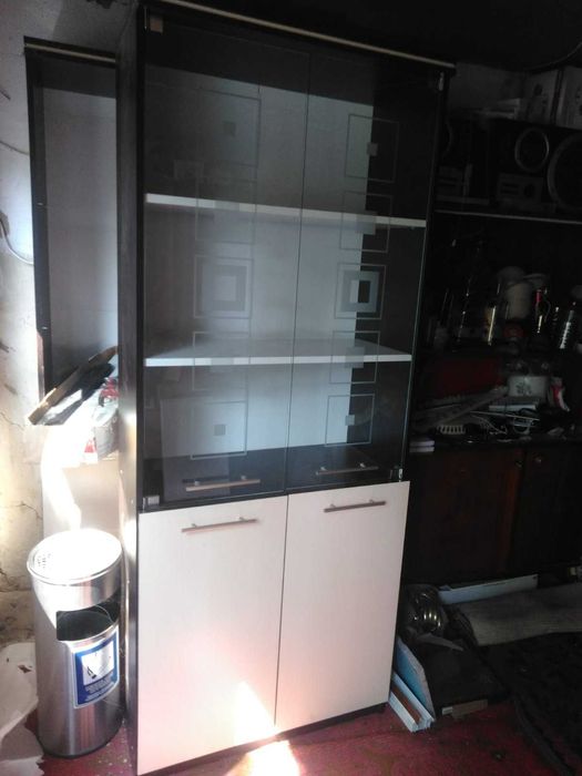 Продам офісну шафу