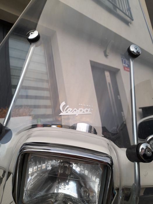 Szyba wysoka Oryginalna Vespa S z mocowaniem  OKAZJA ! ! !