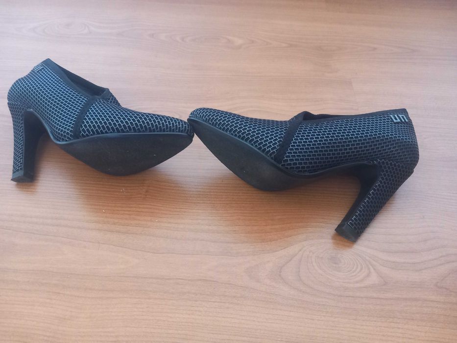 Sapatos Novos Prof - tamanho 36
