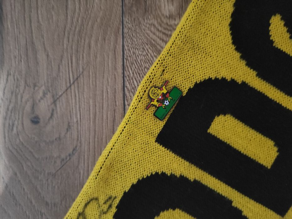 Szalik fk bodo glimt+ autografy + przypinka