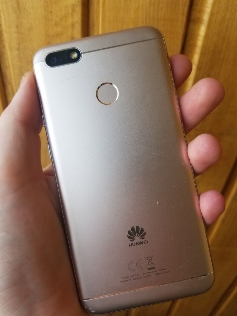 Продам мобильный телефон, смартфон Huawei Nova lite 2/16