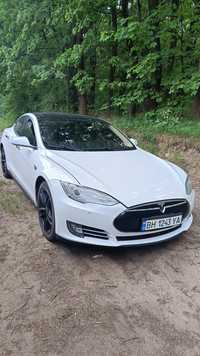 Продам tesla models 85 кВт задний привод