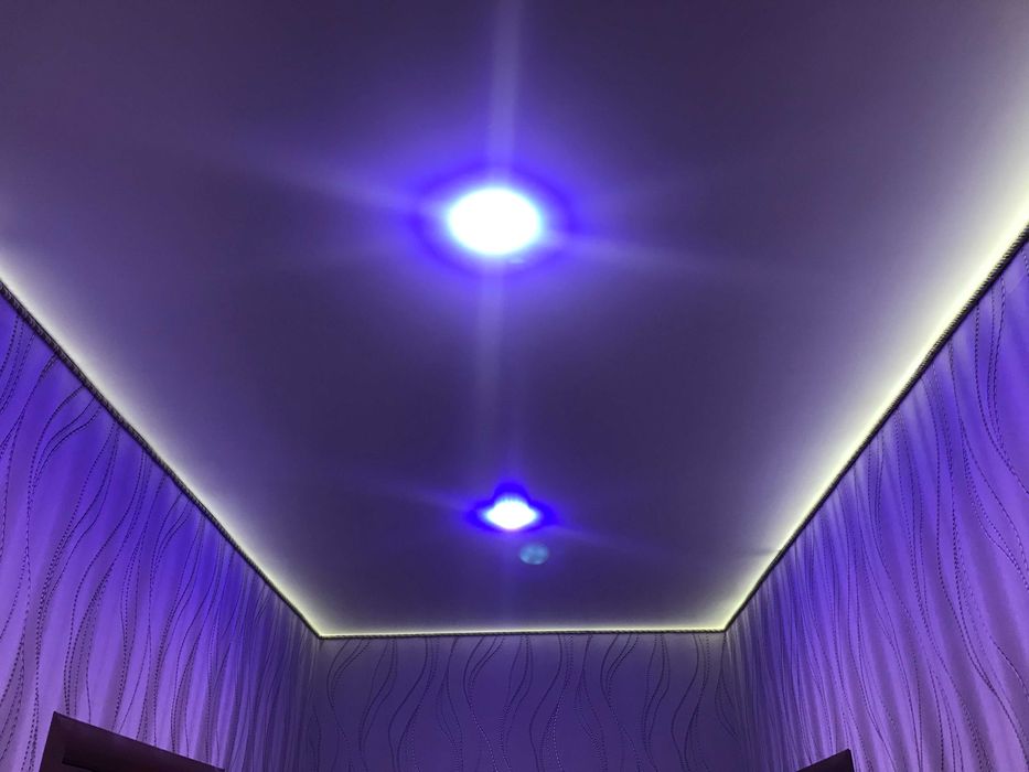 Натяжні стелі /натяжные потолки преміум классу+світильники у подарунок