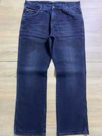 Чоловічі джинси Wrangler W 36 L 32