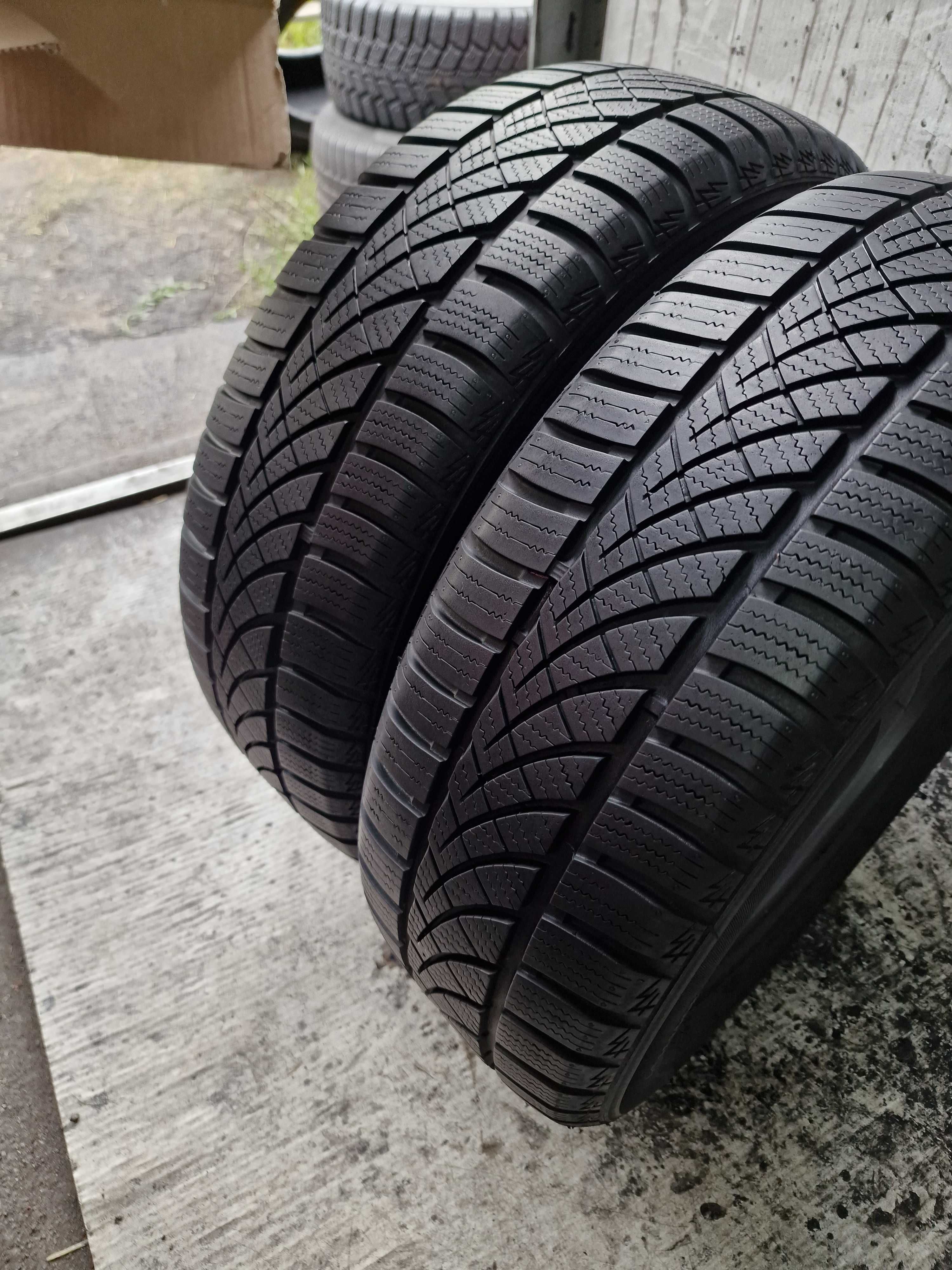 Sprzedam 2 opony 195/60 15" Hankook wielosezonowe 90%