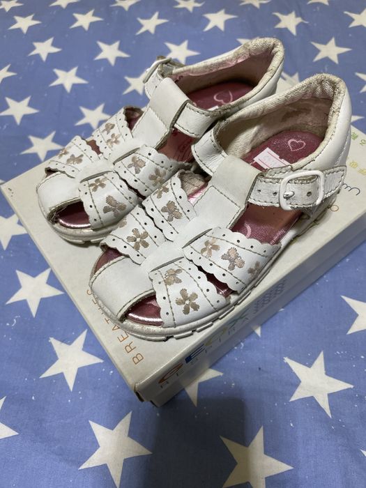 Босоніжки, сандалі дитячі шкіряні 23р