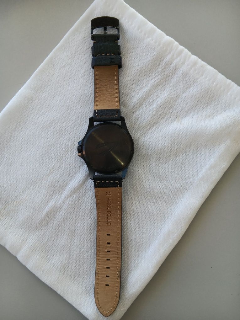Relogio camel active