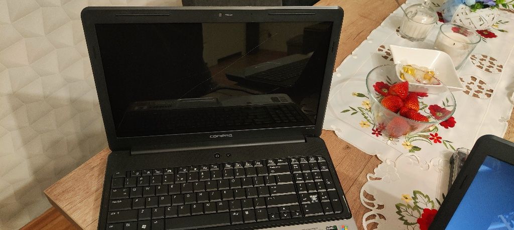 Laptop Presano CQ60