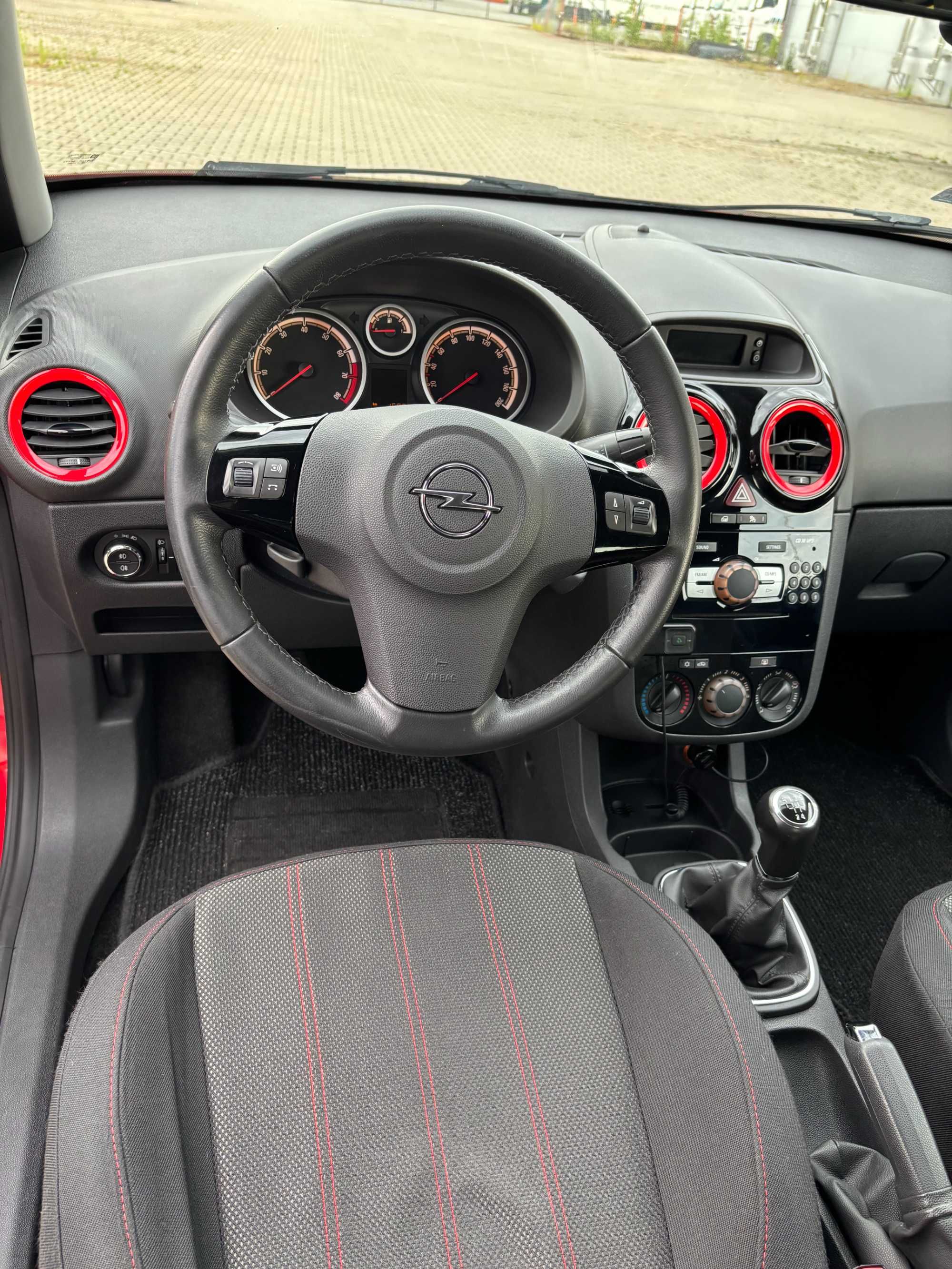 Opel Corsa 1.4 benzyna 2010r