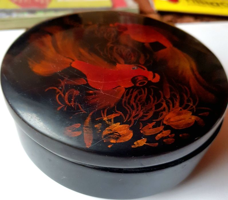 Stare chińskie puzderko szkatułka z laki