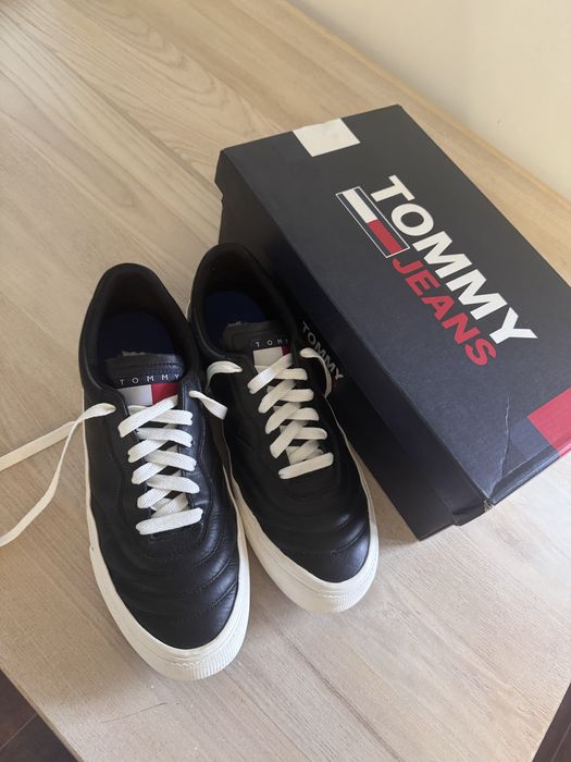 Кросівки чоловічі Tommy Hilfiger 43 розмір  шкіряні