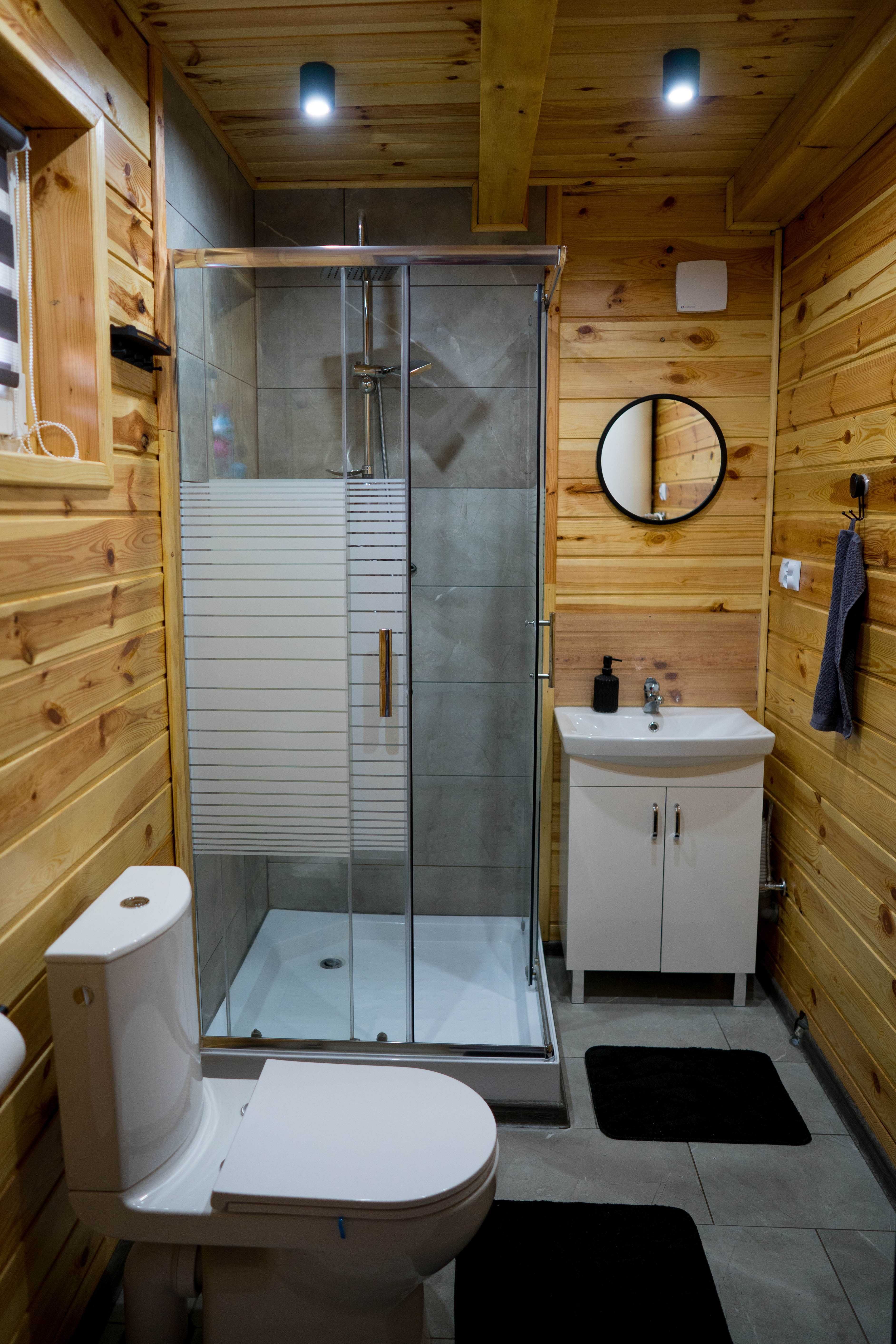 Domek z Jacuzzi Basen ROZTOCZE całoroczny bania