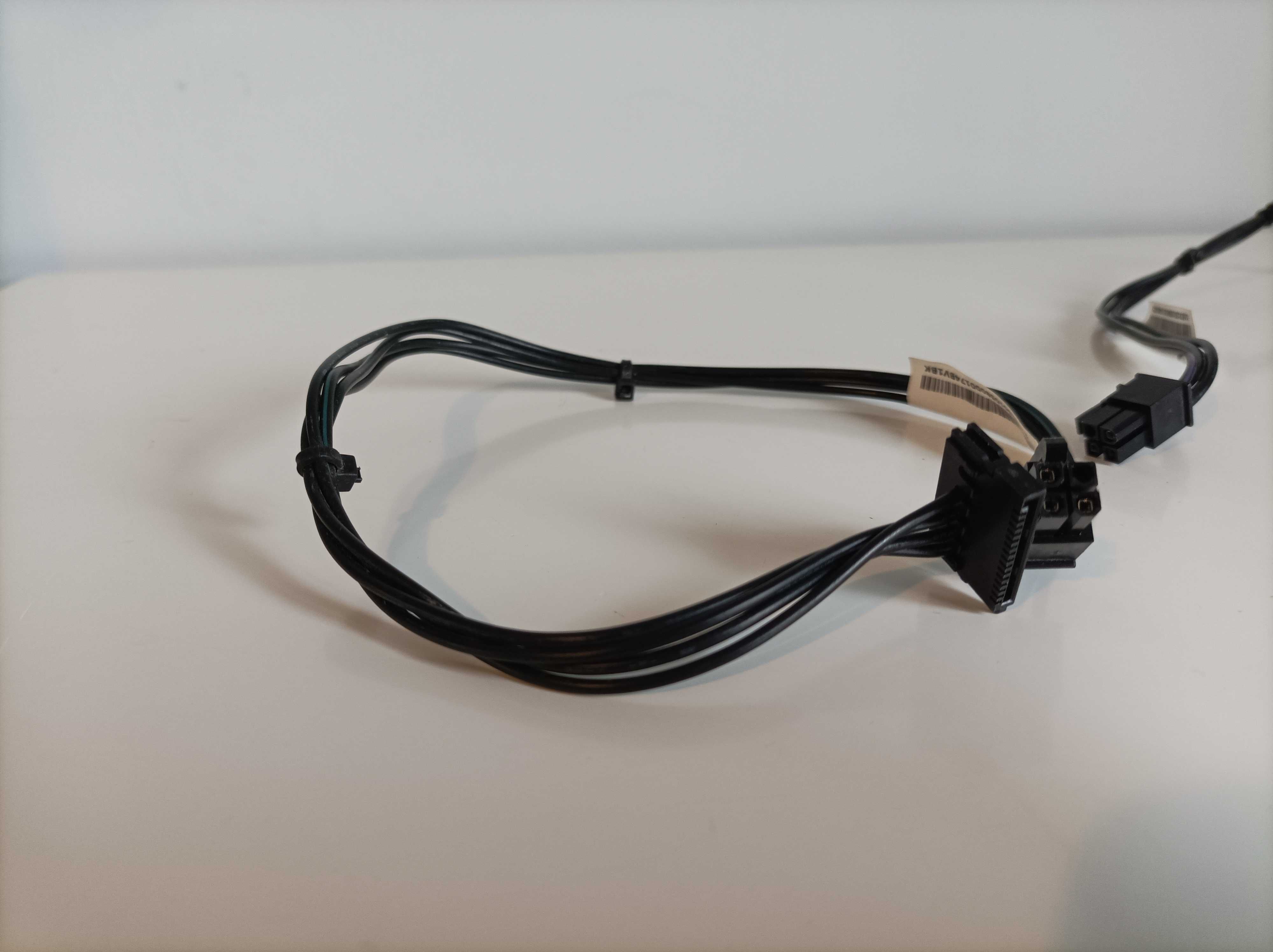 Cabo Lenovo Power Cable ThinkCentre 4 Pin to SATA HDD 40cm