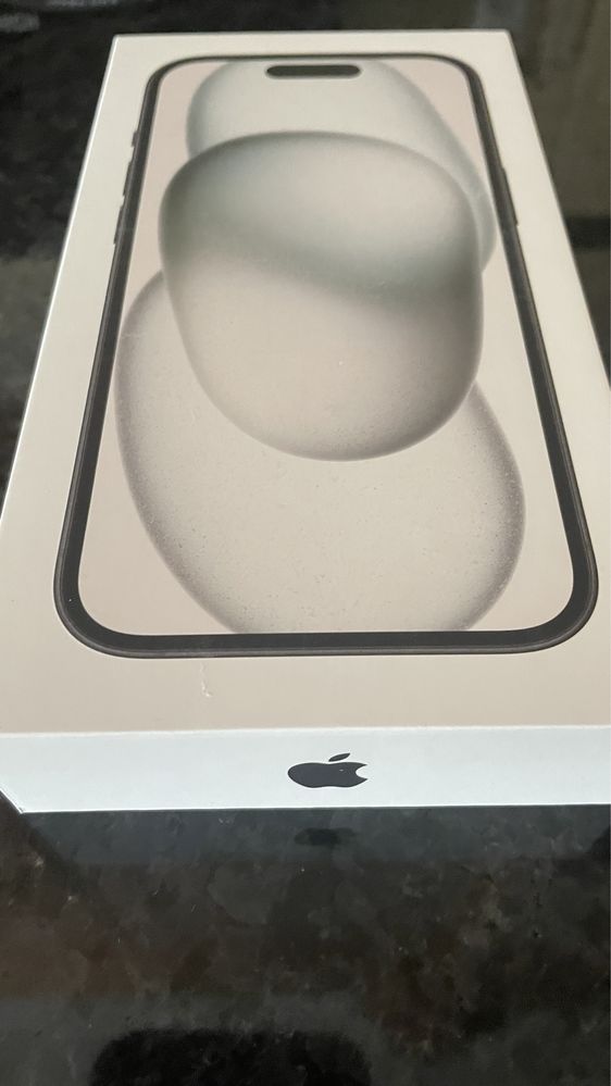 IPHONE 15 - 256 GB - Black - Selado - Nunca aberto