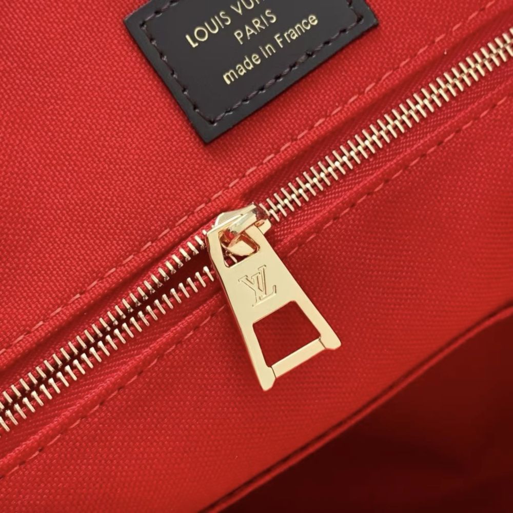 Сумка Louis Vuitton