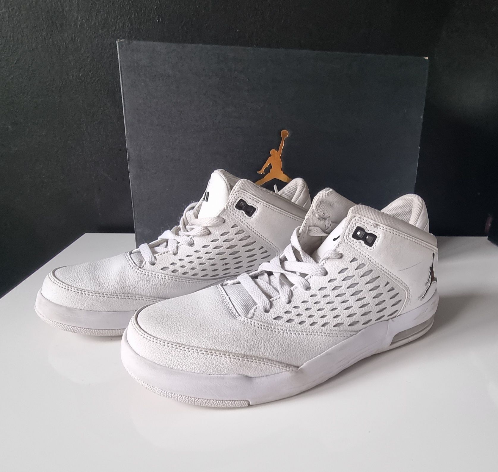 NIKE Jordan flight origin 4