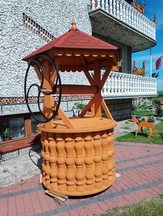 Studnia ozdobna ogrodowa