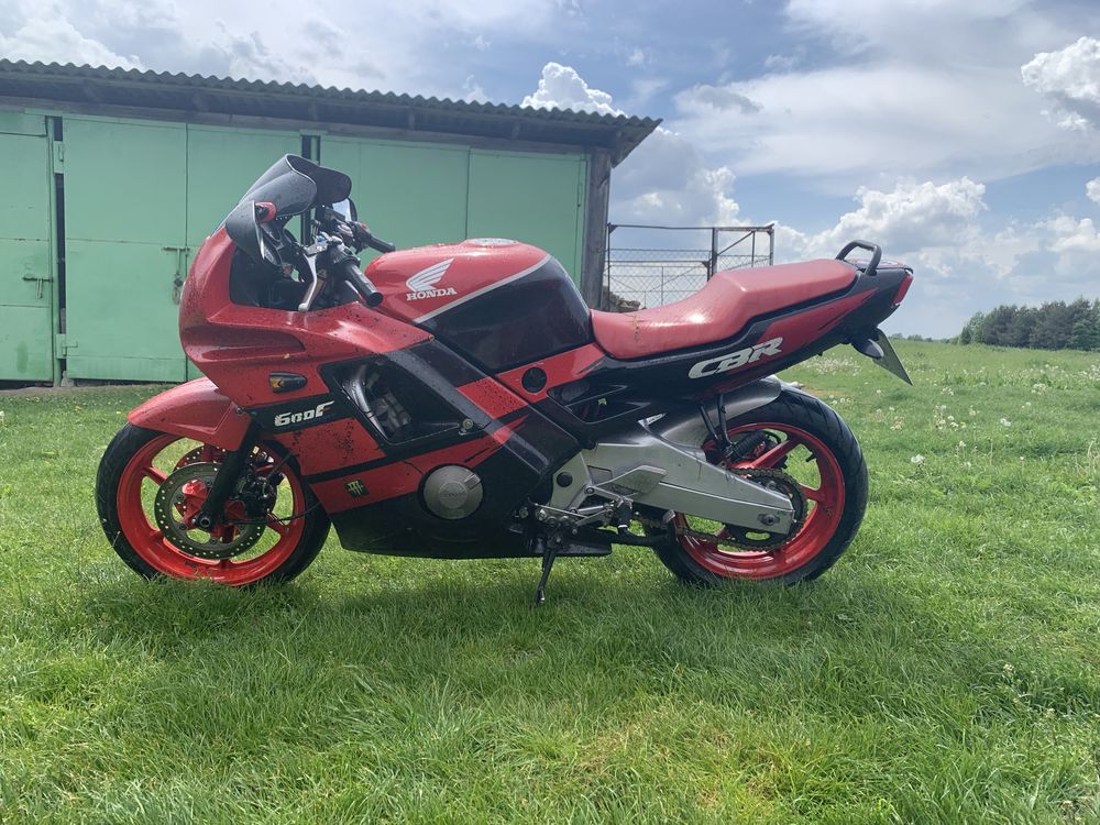 Honda cbr 600 f2