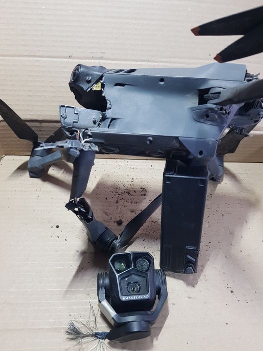 Квадрокоптер DJI Mavic 3 Pro